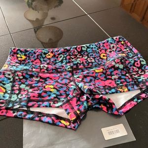 FLEO—-Miami Leo booty shorts—LRC SzM